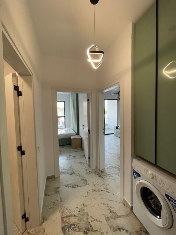 Shitet Apartament 1+1 ne Golem !