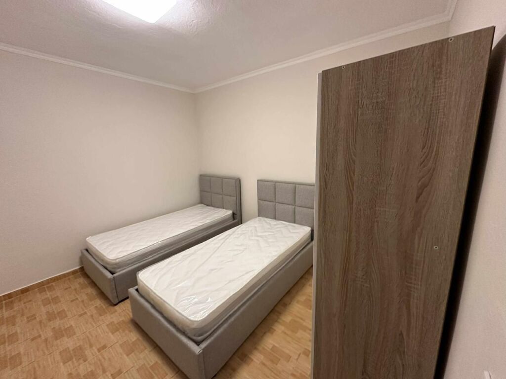 Apartamwnt 2+1 per qera Rruga Bardhyl !