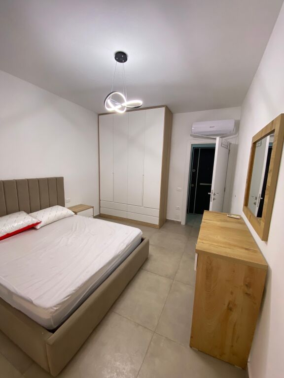 Apartament 2+1 per qera Kompleksi Arlis Farmacia 10 !