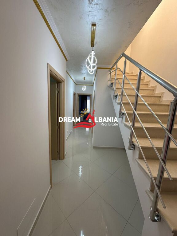 Duplex 3+1+3 me qera midis 2 Residencave Kodra e Diellit (ID 4231353).