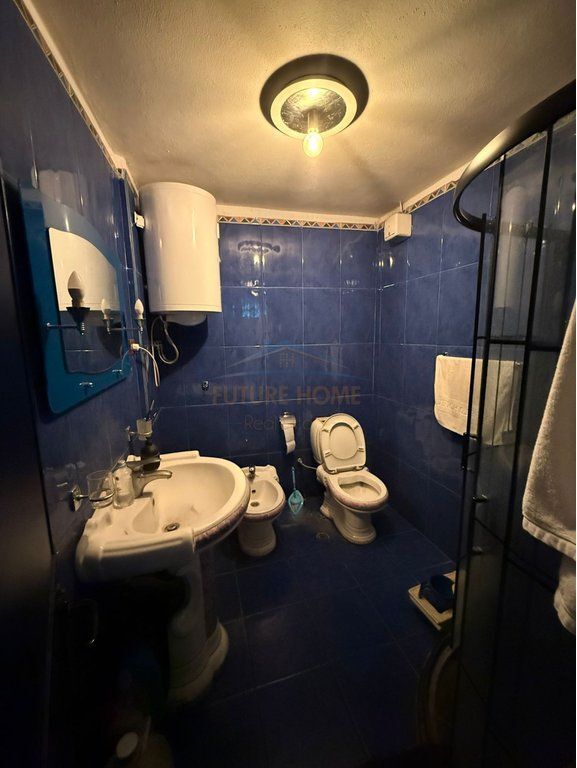 Shitet,Apartament 2+1, Myslym Shyr Tiranë
