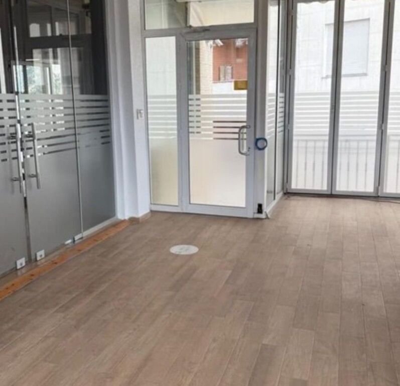📌Jepet ambient për zyra me qira tek Kodra e Diellit 1