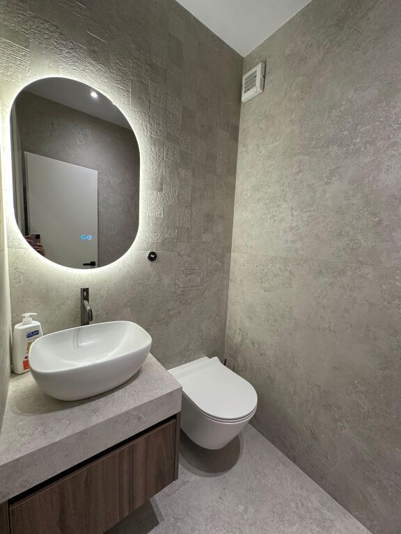 Apartament 2+1+2+post parkimi me qera tek Ish Blloku