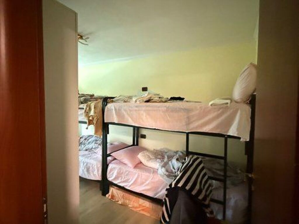 Shitet,Apartament 2+1, Myslym Shyr Tiranë