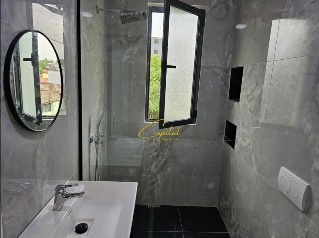 APARTAMENT ME QIRA 2+1 SPITALI AMERIKAN 2 55.000 LEKE