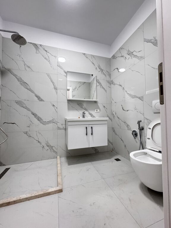 SHITET APARTAMENT 2+1 kompleksi molla