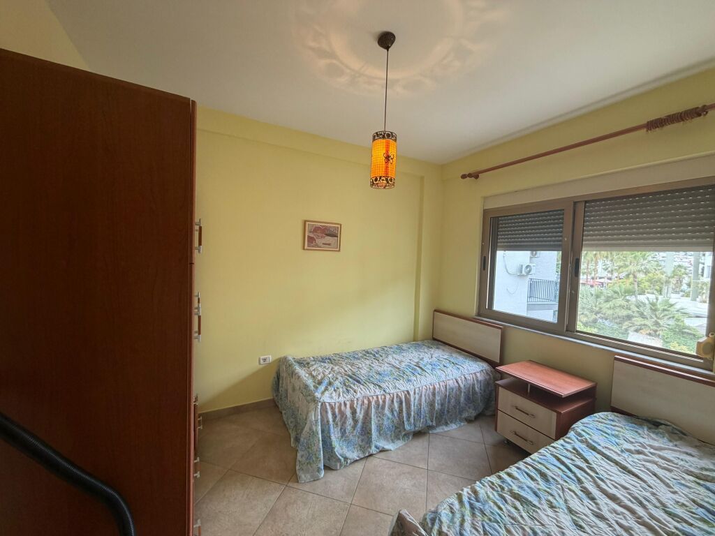 Shitet Apartament 2+1 ne Golem