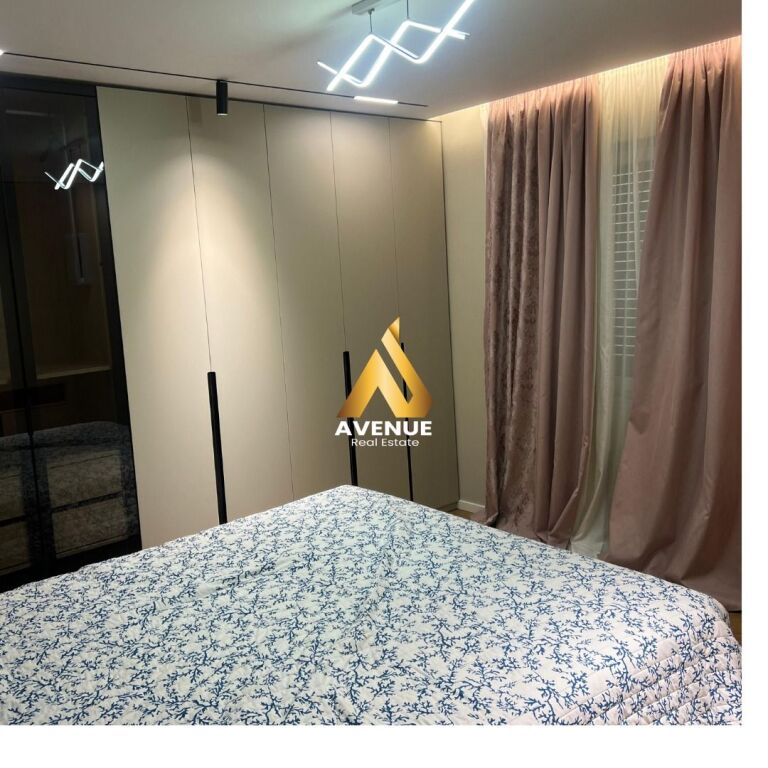 Jepet me qera apartament 1+1 luksoz te Kodra e Diellit 1, Tiranë,
