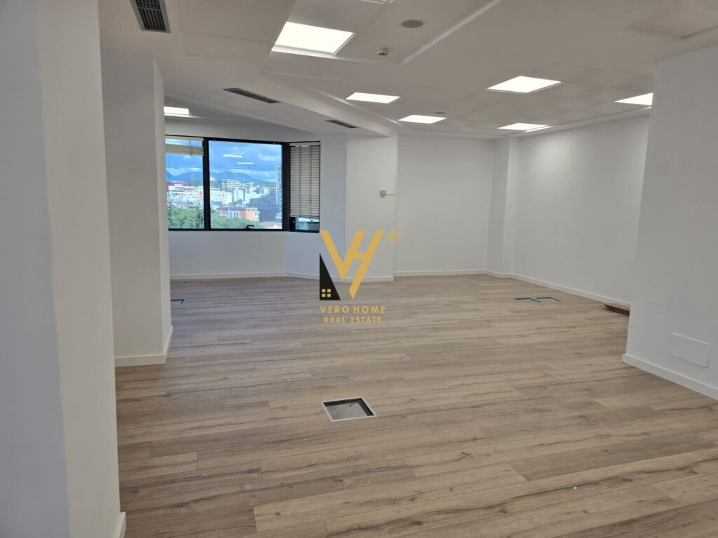 JEPET ZYRE 110 M2 ME QIRA TE KULLAT BINJAKE 250.000 LEKE