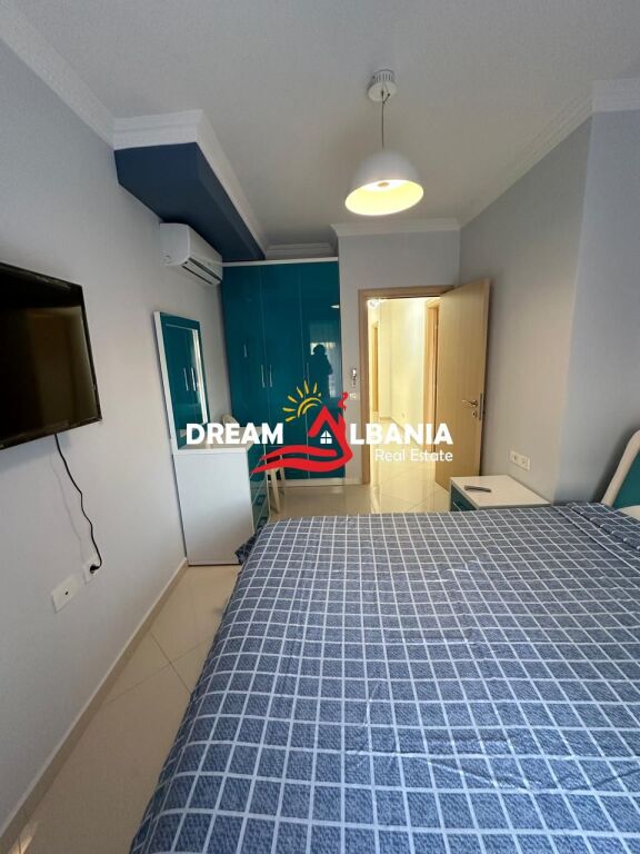 Duplex 3+1+3 me qera midis 2 Residencave Kodra e Diellit (ID 4231353).