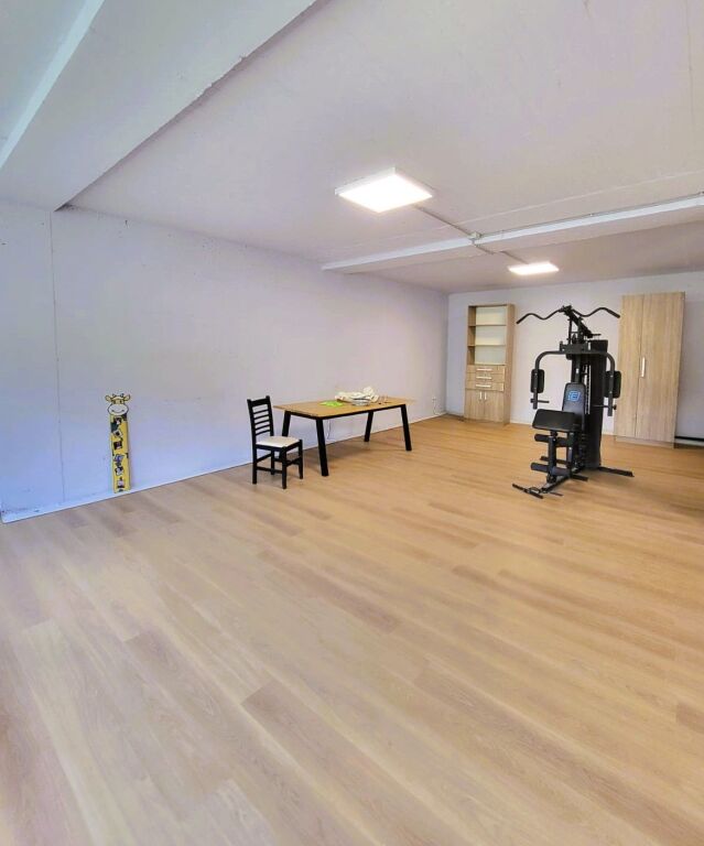 🏡Jepet me qira vilë tek Liqeni i Thatë, ideale për banim ose aktivitet biznesi🔥