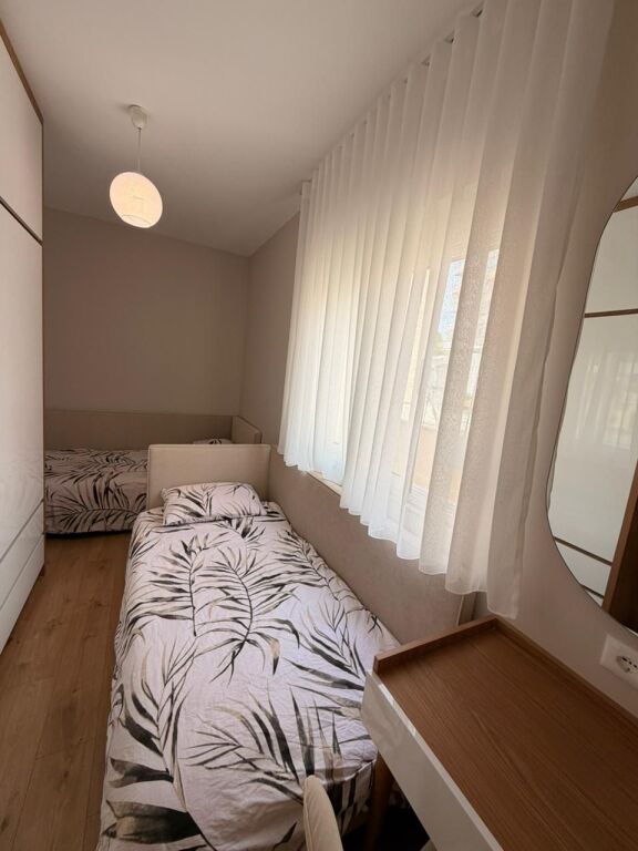 Jepet me Qera Apartament 2+1 ne Qender te Durresit!