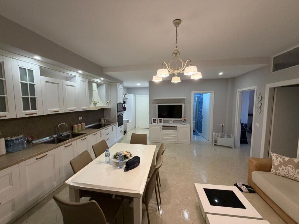 Apartament 2+1+ parkim per qera te Vala Park