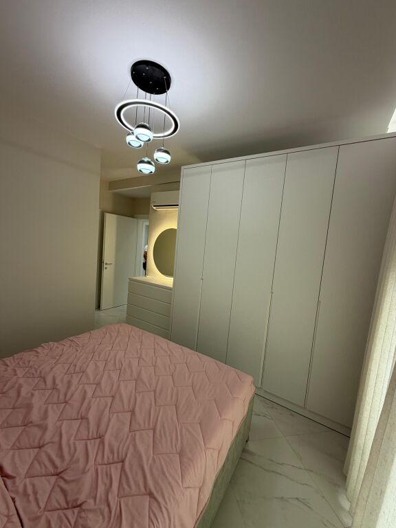Qera apartament 2+1 +2 📍Perballe Amerikan 3 cmimi 60000 leke ne mua   