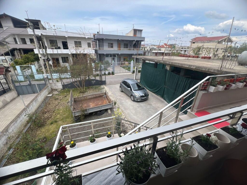 SHITET VILE DY KATSHE NISHTULLA DURRES 437 M2 180000 EURO