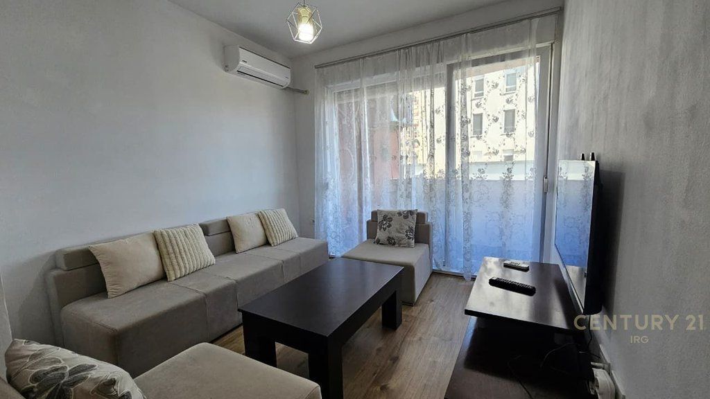 Appartamento 1+1 in Affitto a 21 Dhjetori, Tirana - 550€ | 60 m²