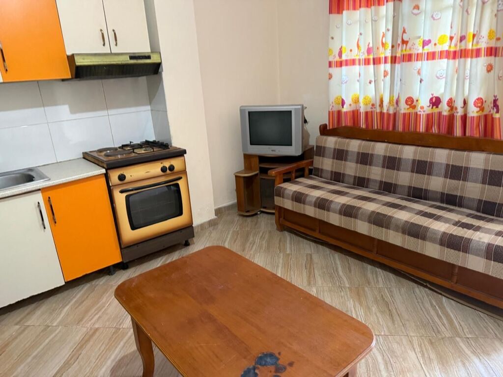 Kodra e diellit , apartment 1+1 for rent 30,000 leke  