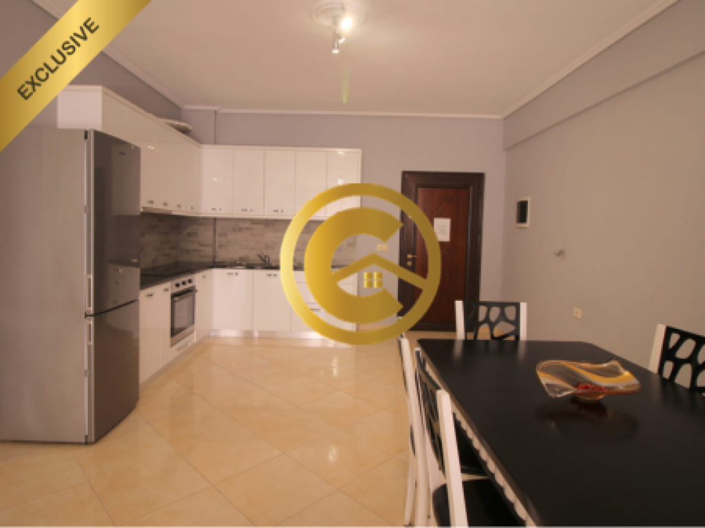 Apartament me Pamje Deti në Shitje në Sarandë – Mundësi Ideale Investimi në Rivierën Shqiptare