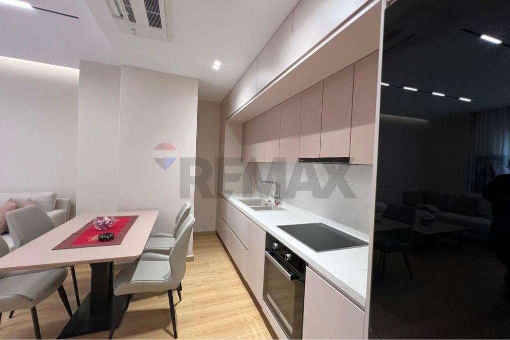 Apartament - Për Qira - Zogu I Zi, Tiranë