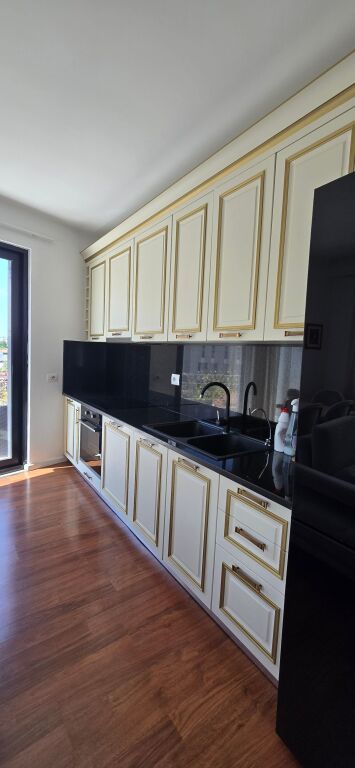 JEPET ME QIRA SUPER APARTAMENT 2+1