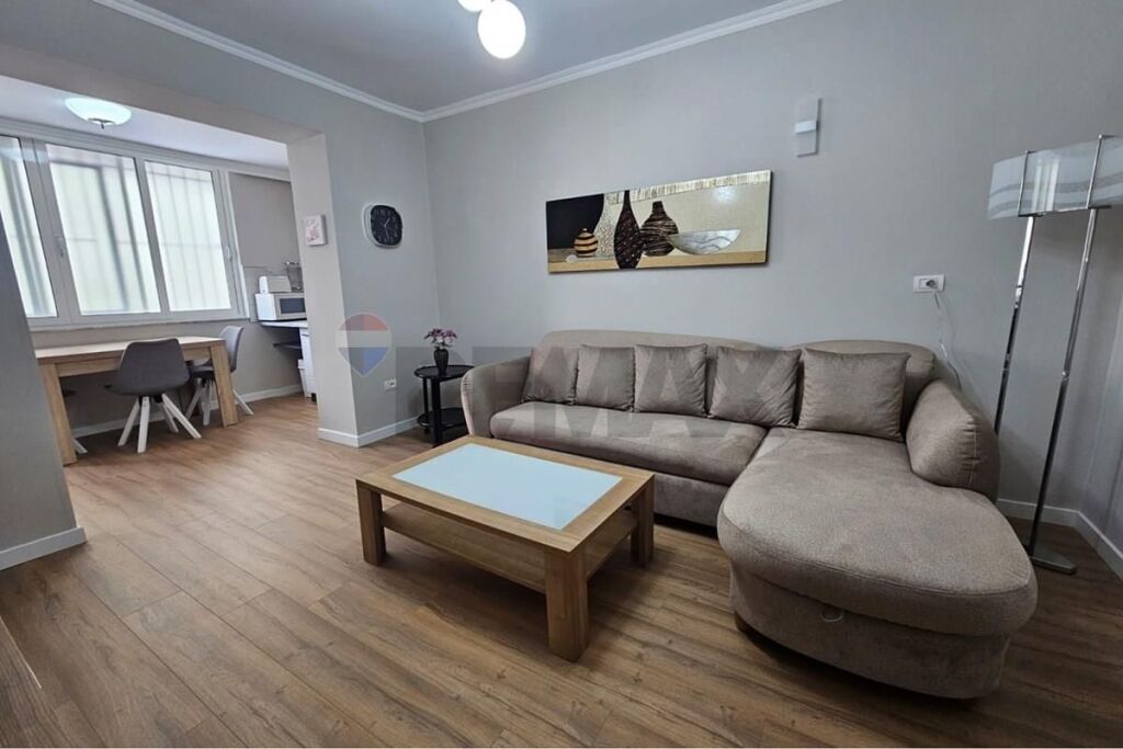 Apartament 2+1 per qira ne Bllok