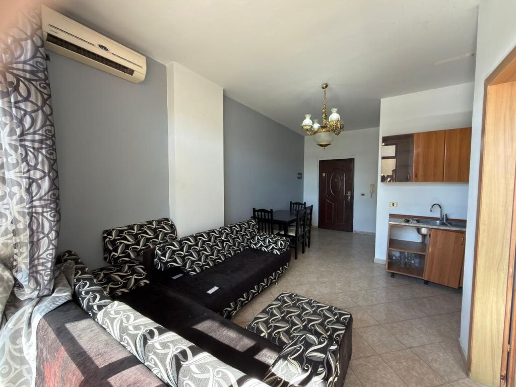 🏡 Shitet Apartament 1+1 tek Pallatet Derveni – Misto Mame