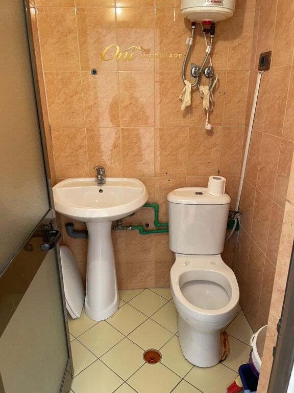 SHOP FOR RENT 33M2 PARIS COMMUNE