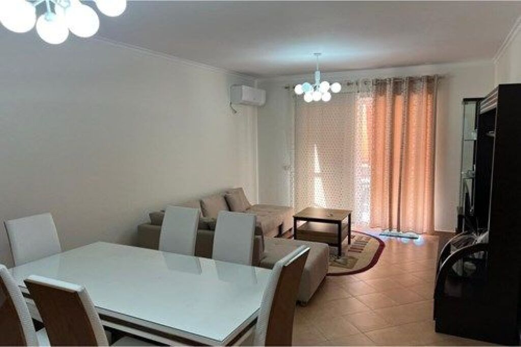 Apartament 2+1 me qira tek Rruga e Kavajes