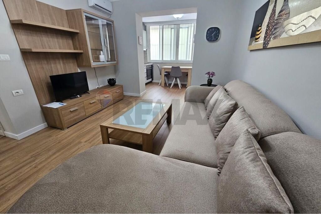 Apartament 2+1 per qira ne Bllok