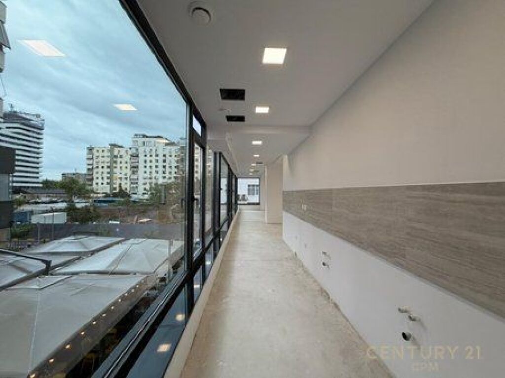 Office for rent at the "Delijorgji" Complex