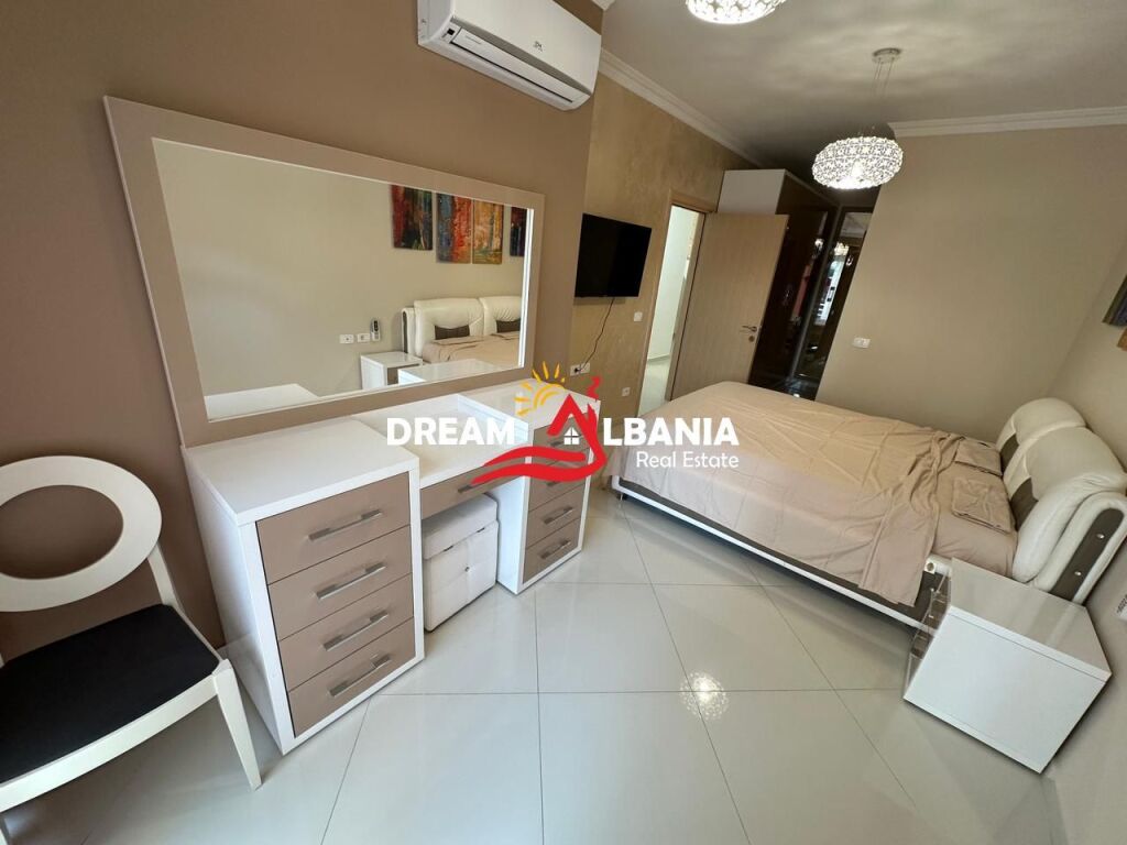 Duplex 3+1+3 me qera midis 2 Residencave Kodra e Diellit (ID 4231353).