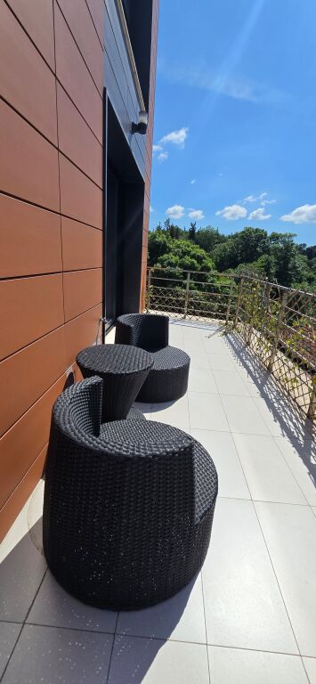 JEPET ME QIRA SUPER APARTAMENT 2+1