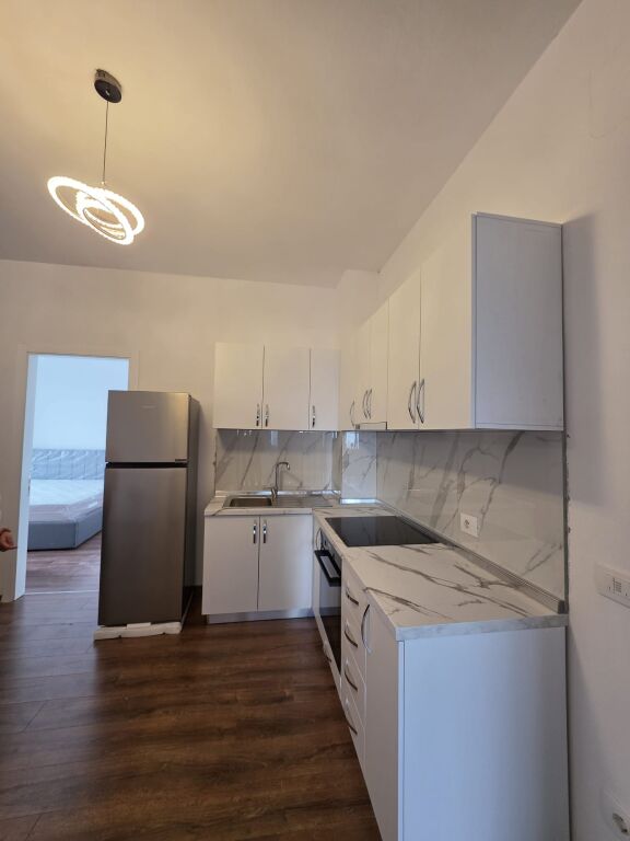 2+1 apartment for rent for rent in Paskuqan, 6th floor, 500 euros