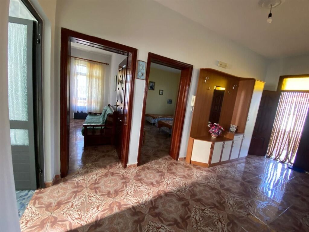 SHITET VILE 1- KATSHE + DYQAN XHAFZOTAJ DURRES 200.000 EURO