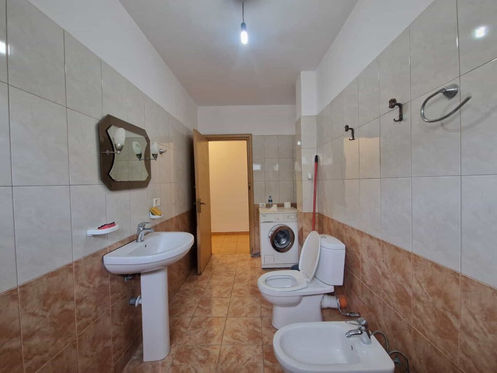 Apartament Me Qera 2+1 Tek 21 Dhjetori ( ID B2201907) Tirane