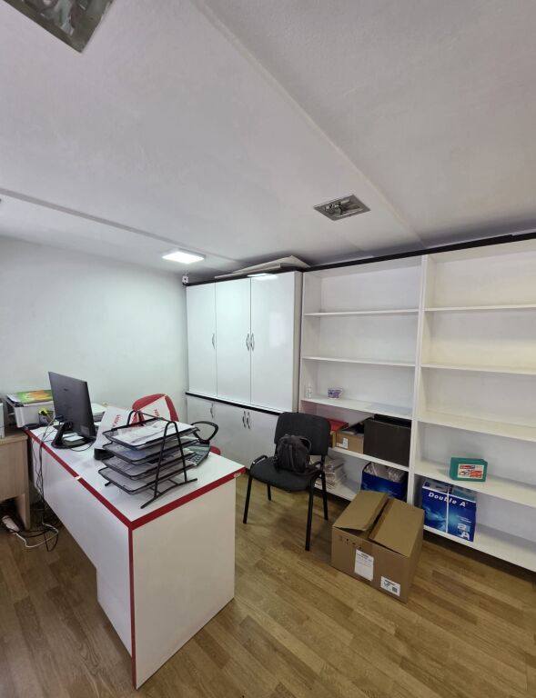 jepet me qera ambient biznesi duplex,600 euro,delijorgi,kati 0,30m2