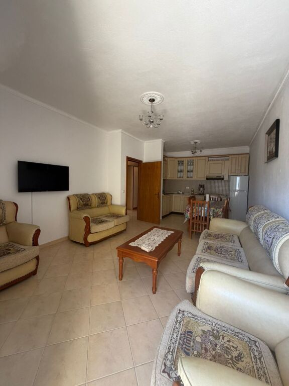 Apartament 2+1+2 me qira ne Plazh !
