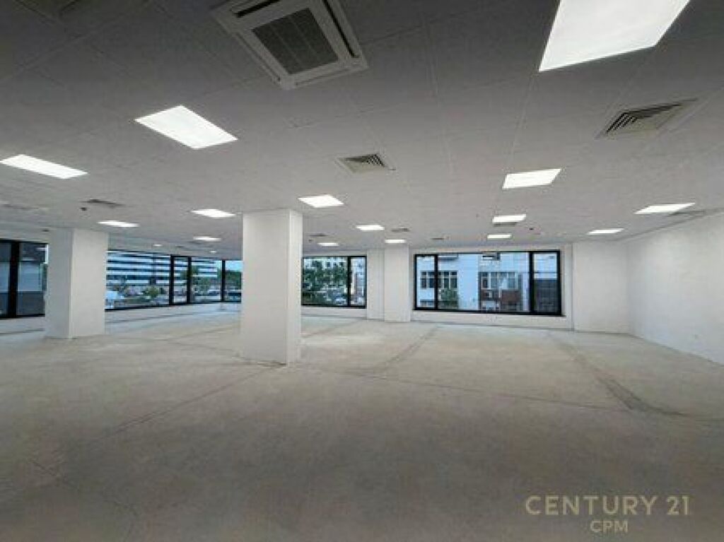 Office for rent at the "Delijorgji" Complex