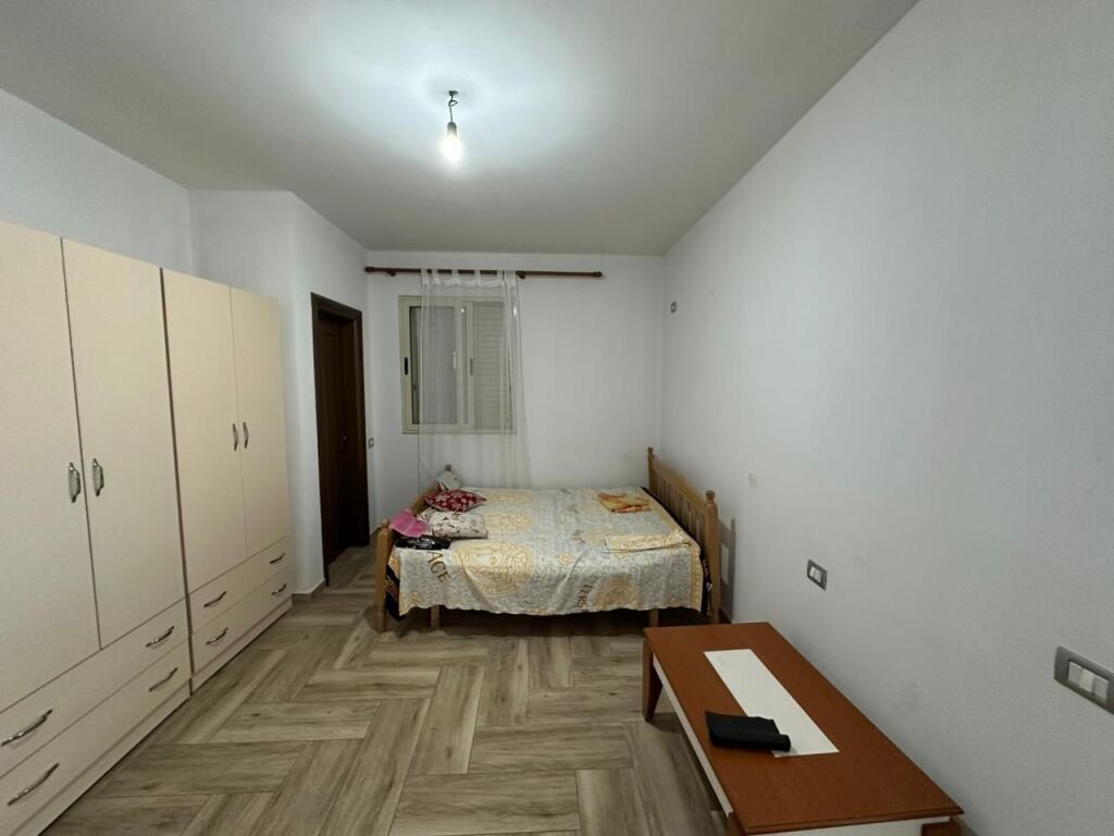 Apartament me qera 2+1+2 Spitali Durres