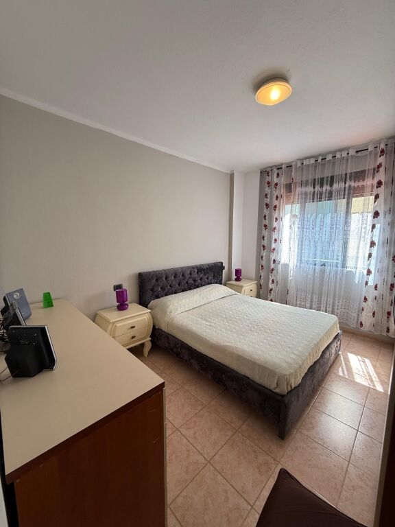 Apartament 2+1 me qera te Shkembi Kavajes
