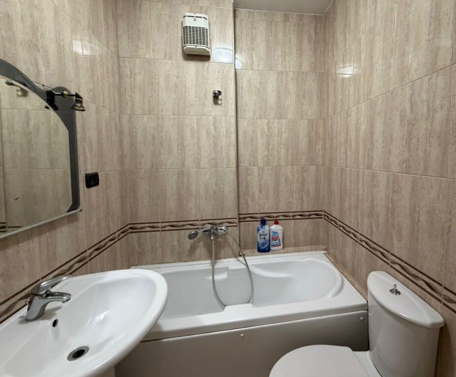 📌 JEPET ME QERA APARTAMENT 2+1+2 – Rruga Qemal Stafa