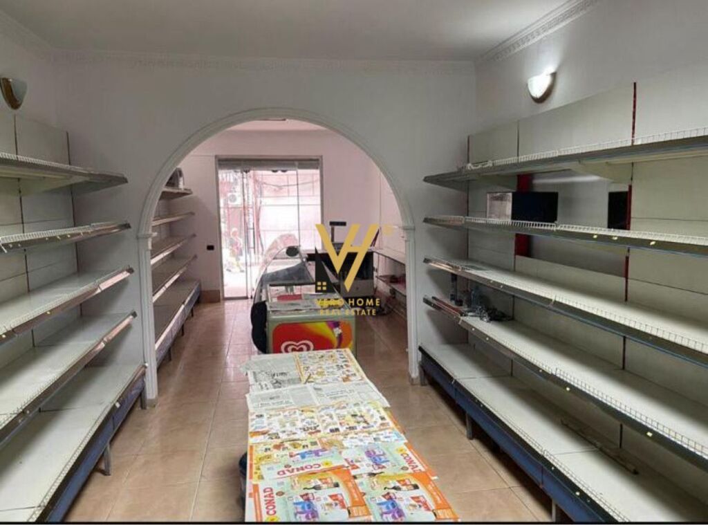 BUSINESS PREMISES 45 M2 FOR RENT AT 21 DECEMBER 500 EURO