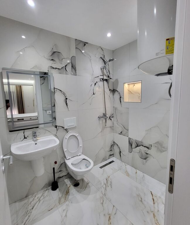 Jepet me qira apartament 2+1 te Kodra e Diellit