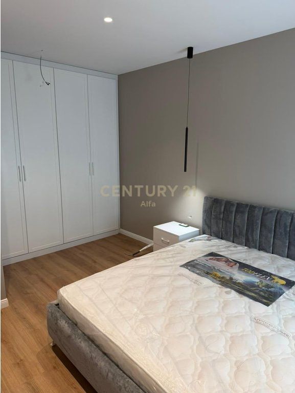 Furnished 1+1 apartment for sale in Xheluks Complex, Elbasan Street!
