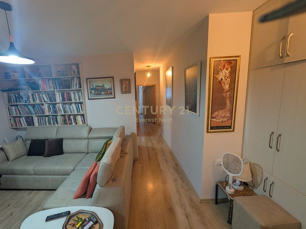 ISH-FUSHA E AVIACIONIT – SHITET APARTAMENT 2+1+2!!