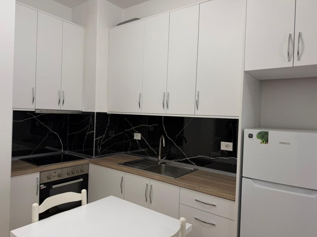 Apartament 1+1 me qira – Kompleksi Kadiu, Ali Demi