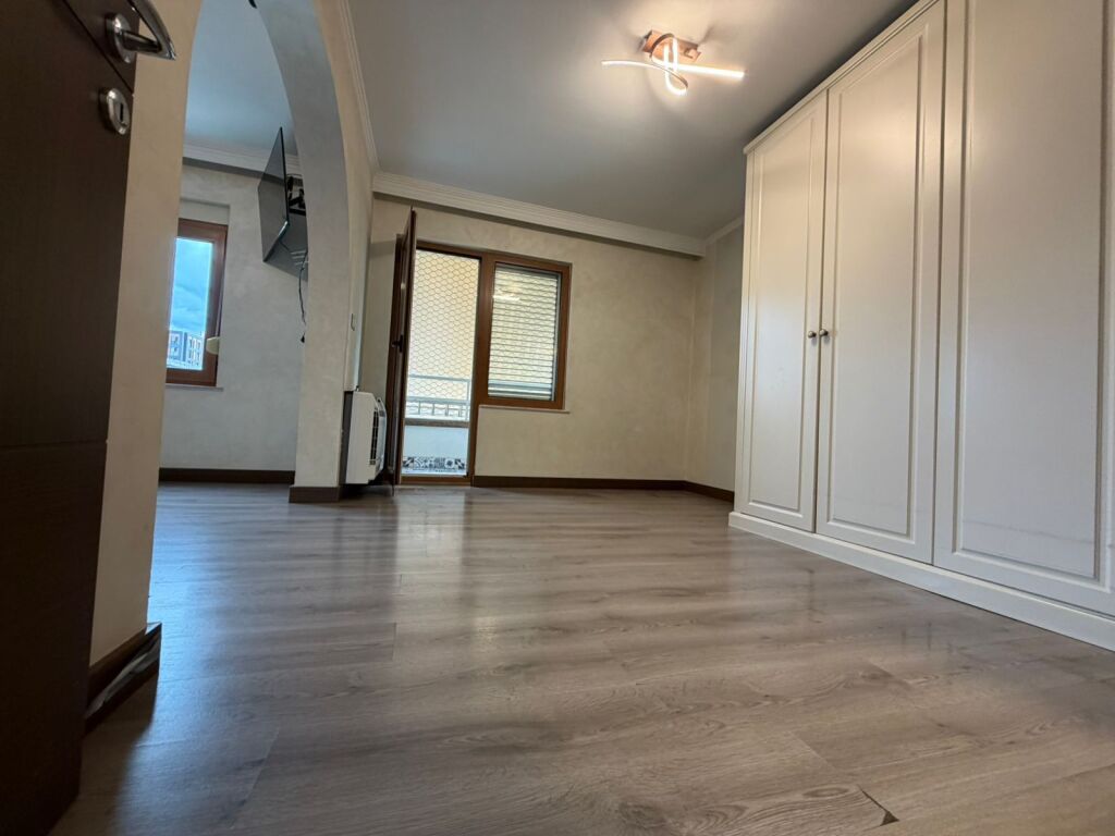 LAPRAKE_SHITET APARTAMENT 3+1+2 (I KONVERTUAR NE 2+1 + DHOME LAVANDERIE)