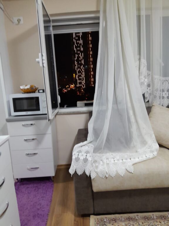 Apartament 1+1 me qira tek Piazza ne Qender!