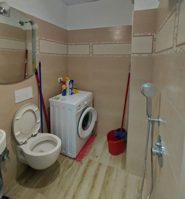 Furnished studio apartment for 300€ in Misto Mame
