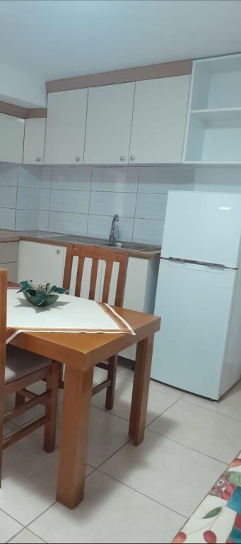 APARTMENT 1+1. 280000 LEKE.BLACK STONE LOUNGE,5 MAJI